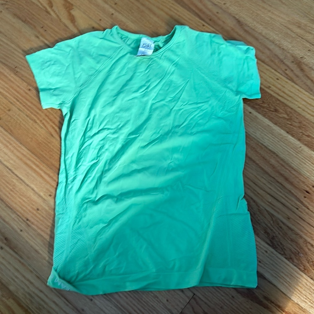 green athleta girl athletic tee